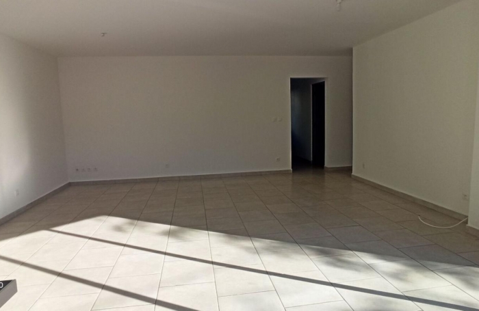 Location Maison 74m&sup2; 4 pièces Ravine des Cabris