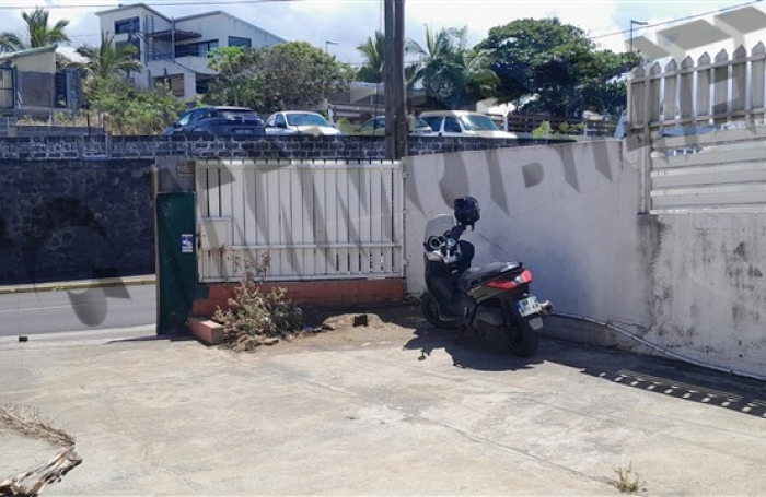 Location Local commercial 90m&sup2; Saint-Pierre