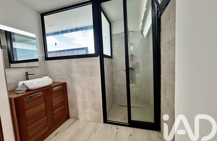 Vente Divers 140m&sup2; 5 pièces Le Tampon