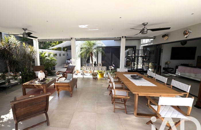 Vente Divers 185m&sup2; 6 pièces Saint Paul