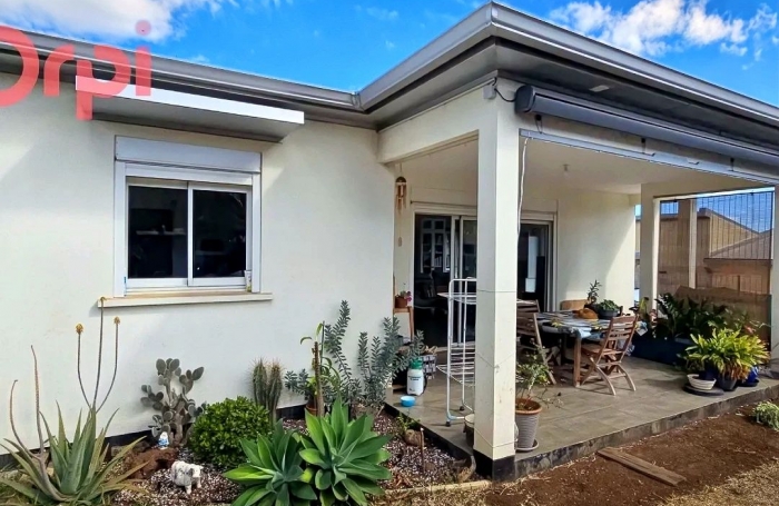 Vente Maison 85m&sup2; 3 pièces Saint Gilles Les Hauts