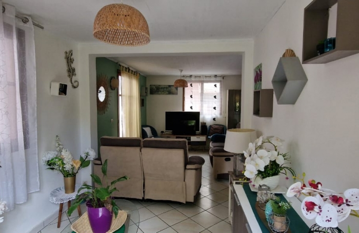 Villa F4 &agrave; vendre   Petite-&Icirc;le (97429) Prix de vente : 192 600 &euro; FAI