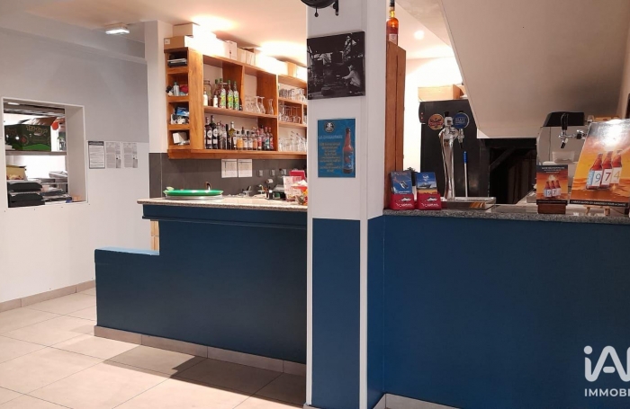 Vente Local commercial 344m&sup2; Etang-Sale