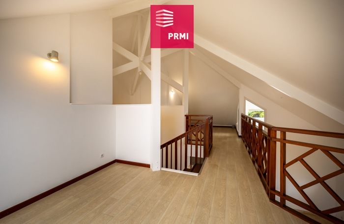 Vente Maison 220m&sup2; 5 pi&egrave;ces Le Guillaume