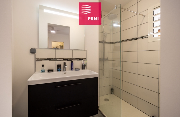 Vente Maison 105m&sup2; 5 pi&egrave;ces Petite &icirc;le