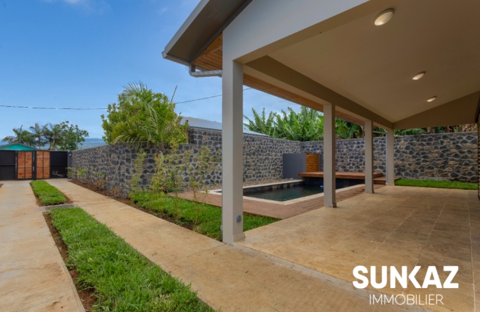 Location Maison 127m&sup2; 5 pi&egrave;ces Saint-Pierre