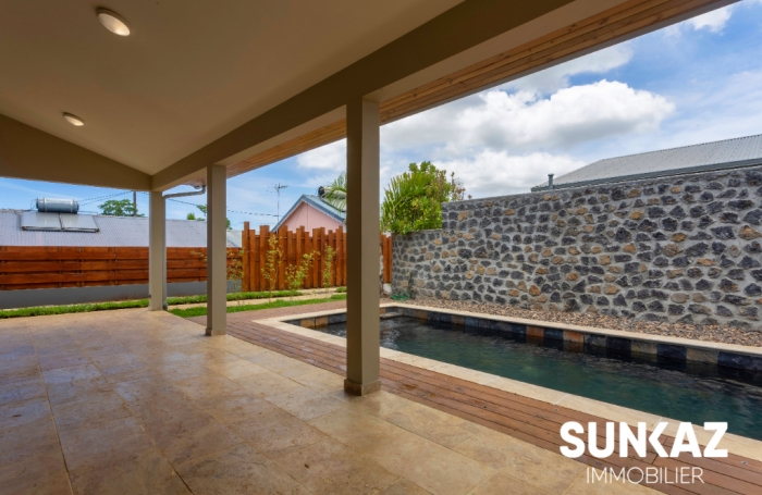 Location Maison 127m&sup2; 5 pi&egrave;ces Saint-Pierre