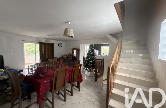 Vente Maison 115m&sup2; 4 pièces Saint Gilles Les Hauts