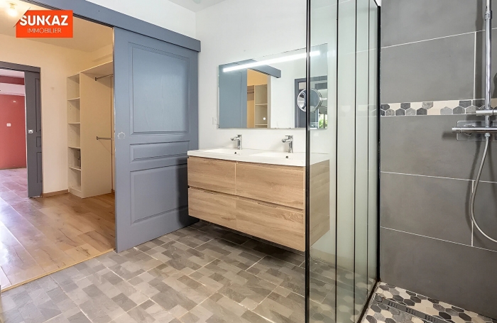 Location Maison 120m&sup2; 4 pi&egrave;ces Saint-Pierre