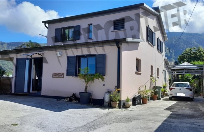 Location Maison 74m&sup2; 4 pi&egrave;ces Rivi&egrave;re Saint Louis