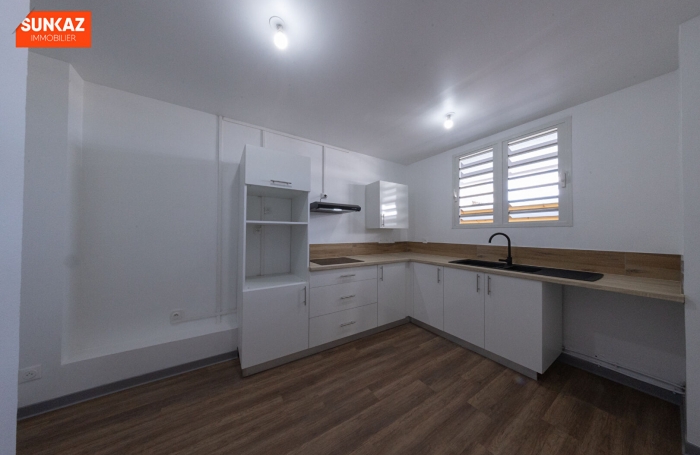 Location Appartement 89.65m&sup2; 3 pi&egrave;ces Le Tampon