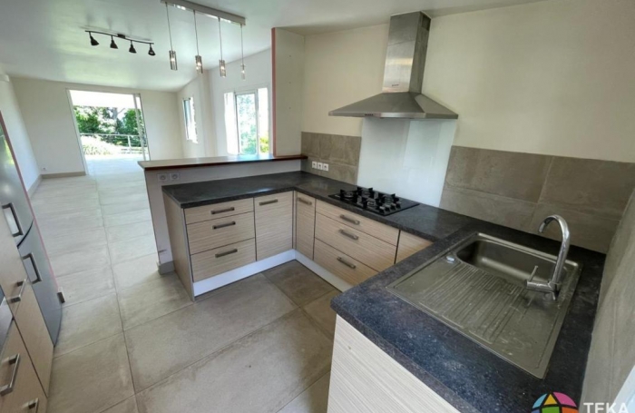 Vente Maison 94.32m&sup2; 5 pièces Saint Denis