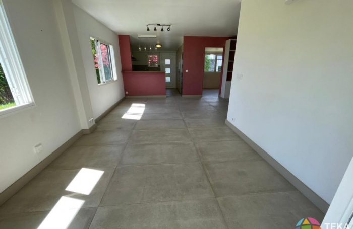 Vente Maison 94.32m&sup2; 5 pièces Saint Denis