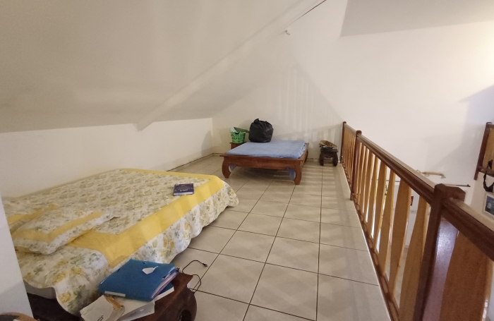 Villa T5 meubl&eacute;e au Tampon