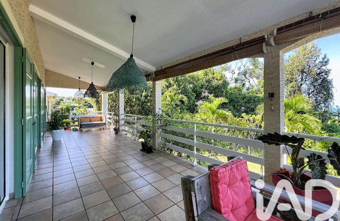 Vente Divers 202m&sup2; 6 pièces Le Tampon