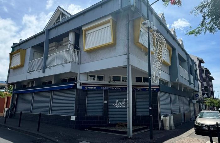 IMMEUBLE HYPER CENTRE ST PIERRE VENDU VIDE