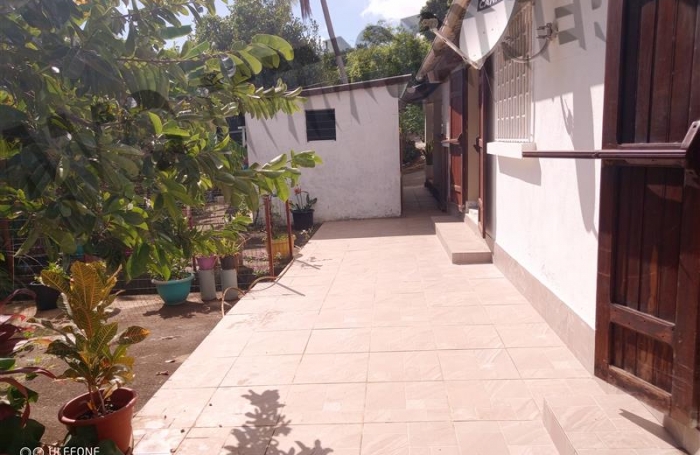 Location Maison 114m&sup2; 4 pi&egrave;ces Saint Paul