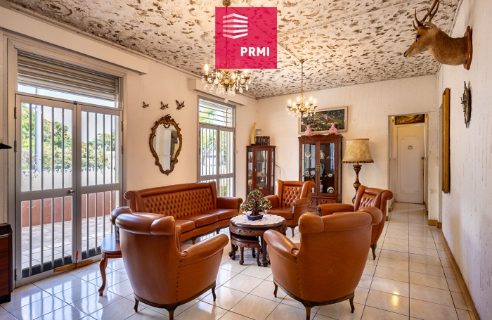 Vente Local commercial 143.22m&sup2; 6 pi&egrave;ces Saint Denis