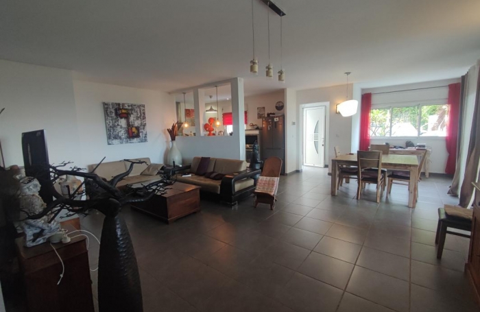 Vente Maison 148m&sup2; 5 pièces Bois de Nefles St Paul