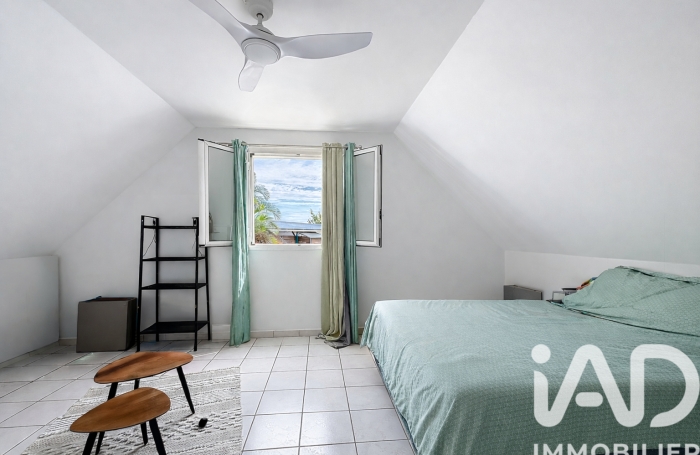 Vente Maison 120m&sup2; 4 pièces Saint Gilles Les Hauts