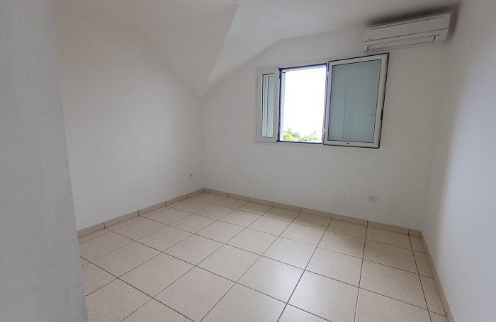 Location Maison 70.2m&sup2; 3 pi&egrave;ces Piton Saint Leu