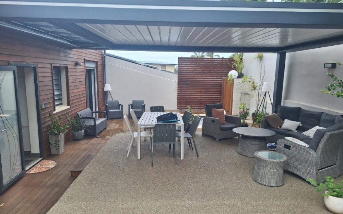 VILLA RECENTE PLAINE ST PAUL