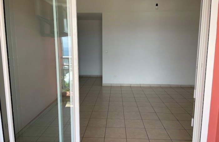 T2  NON MEUBLE dans une r&eacute;sidence s&eacute;curis&eacute;e, vue mer  LIBRE AU 01 MARS 2026