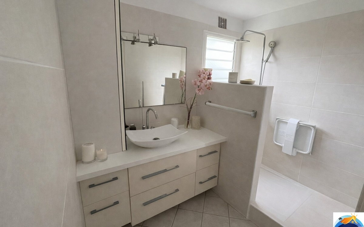 Maison Fleurimont - 5 pi&egrave;ces, 3 Chambres, 420 000&euro; FAI