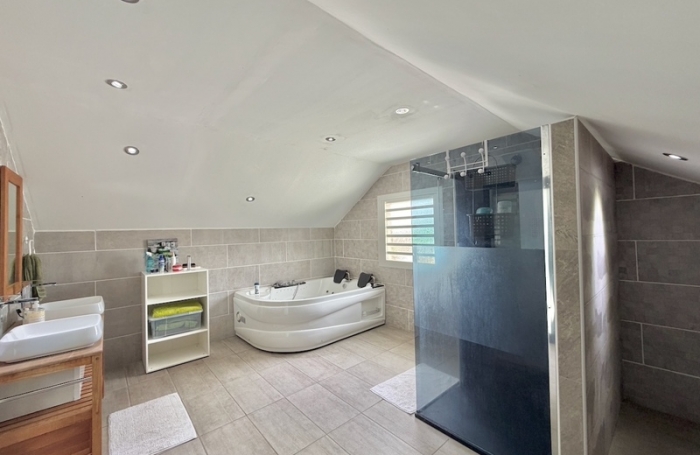 Vente Maison 255m&sup2; 8 pièces Saint Louis