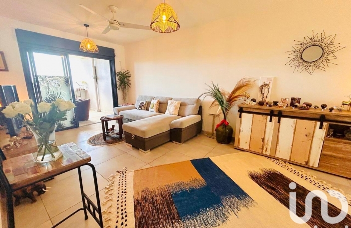 Vente Appartement 66m&sup2; 3 pièces Saint Gilles Les Hauts