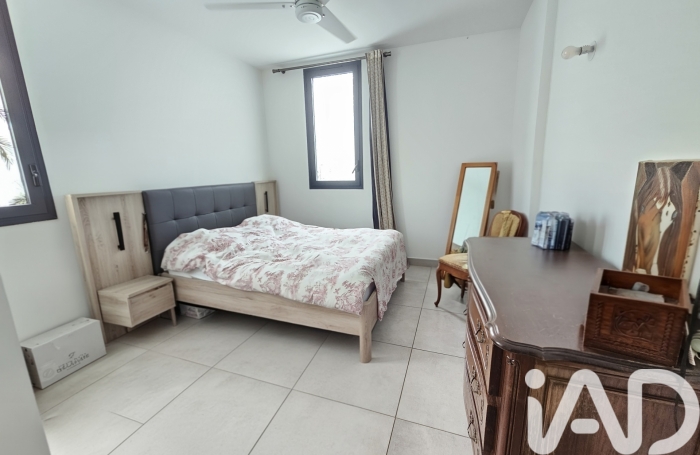 Vente Appartement 66m&sup2; 3 pièces Saint Gilles Les Hauts