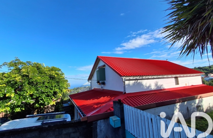 Vente Maison 147m&sup2; 6 pièces Saint Gilles Les Hauts