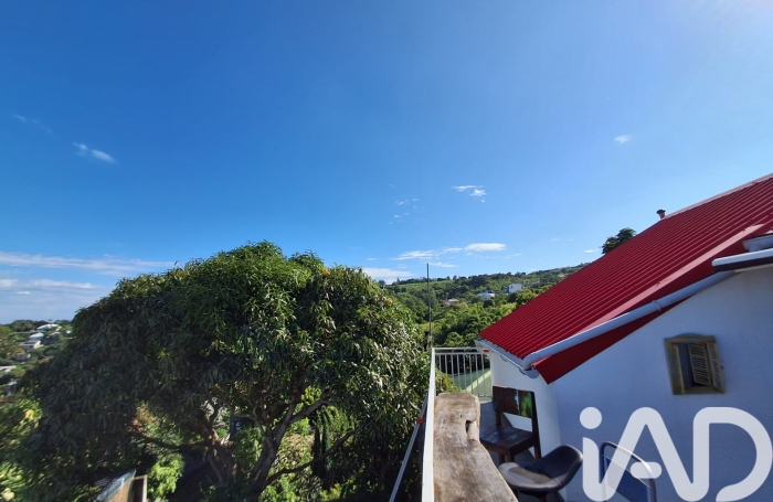 Vente Maison 147m&sup2; 6 pièces Saint Gilles Les Hauts