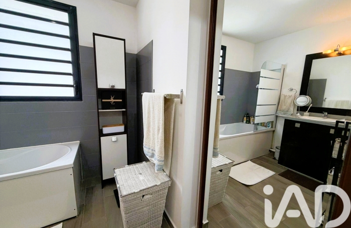 Vente Appartement 52m&sup2; 2 pièces Saint-Pierre