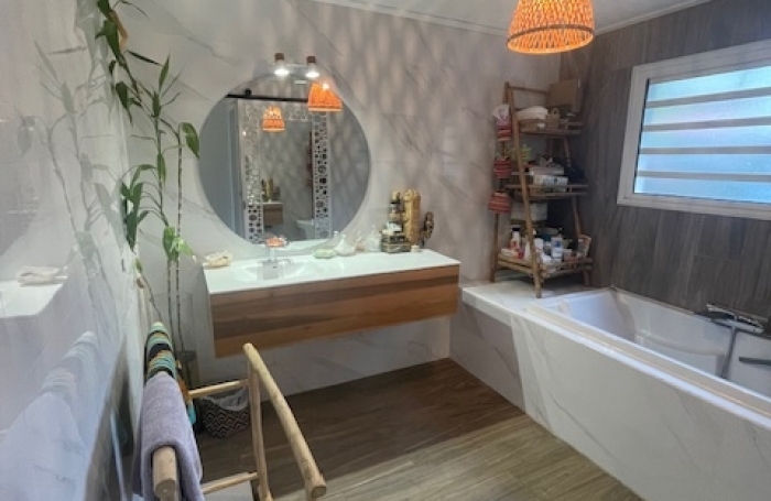 Vente Maison 170m&sup2; 7 pièces Sainte Suzanne