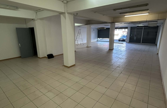 Local commercial de 319 M2 au Chaudron