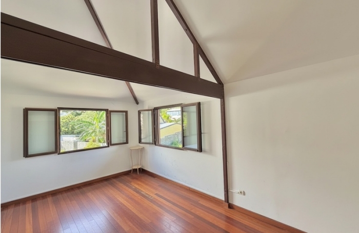 Vente Maison 111m&sup2; 5 pièces La Possession