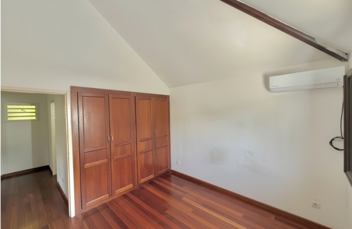 Vente Maison 111m&sup2; 5 pièces La Possession