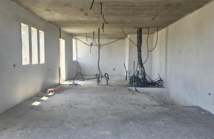 Vente Appartement 88m&sup2; 4 pièces Etang-Sale