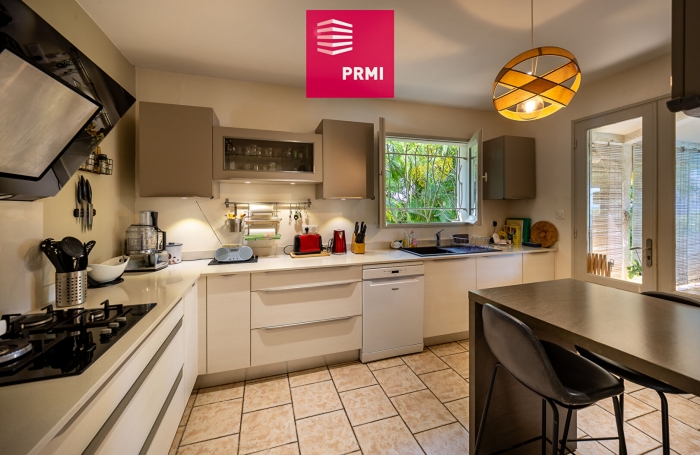 Vente Maison 135m&sup2; 5 pi&egrave;ces Saint Gilles les Bains