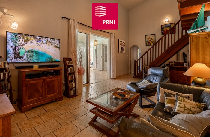 Vente Maison 135m&sup2; 5 pi&egrave;ces Saint Gilles les Bains