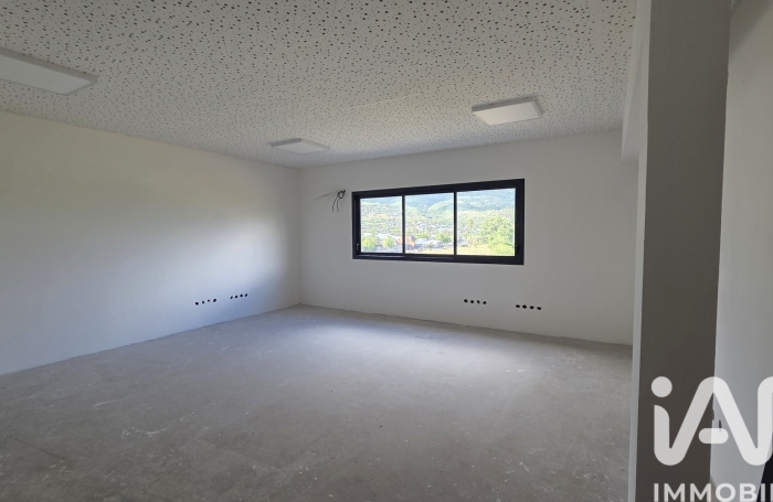 Vente Immeuble 1040m&sup2; Etang-Sale