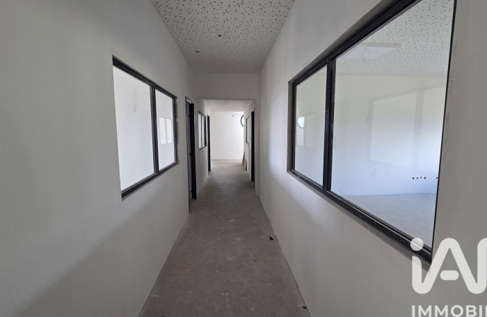 Vente Immeuble 1040m&sup2; Etang-Sale