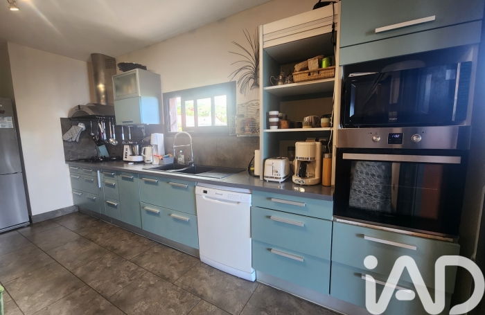 Vente Divers 223m&sup2; 7 pièces Les Avirons