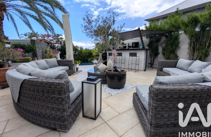 Vente Divers 185m&sup2; 4 pièces Saint Paul