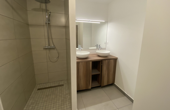 A LOUER T2 &Eacute;TANG-SAL&Eacute;