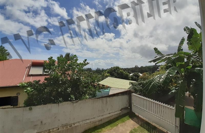 Vente Maison 100m&sup2; 4 pi&egrave;ces Rivi&egrave;re Saint Louis