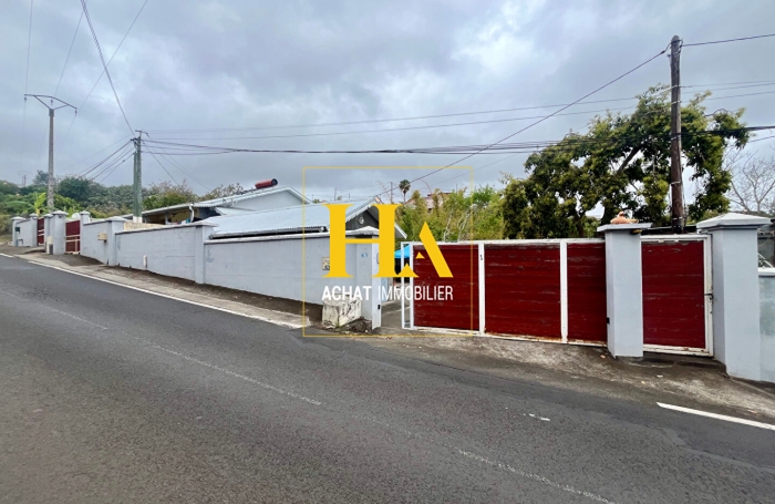 Vente Maison 257.7m&sup2; 12 pi&egrave;ces Saint Gilles Les Hauts