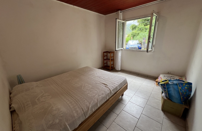 SAINT JOSEPH 97480 - VILLA DE PLAIN PIED - 3 CHAMBRES - LUMINEUSE - ENVIRONNEMENT PAISIBLE