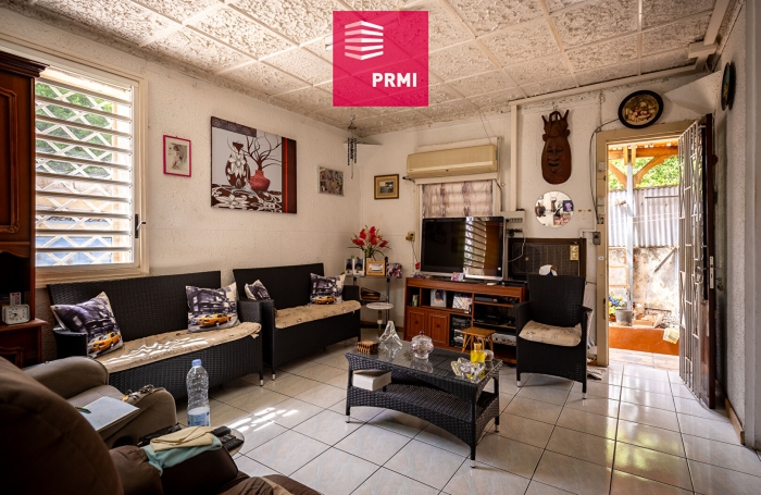 Vente Local commercial 143.22m&sup2; 6 pi&egrave;ces Saint Denis